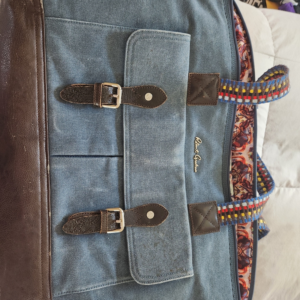 ROBERT GRAHAM WEEKENDER